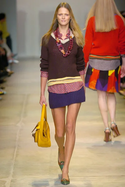 Look 28